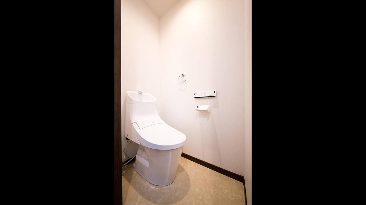アパート内観、トイレの写真