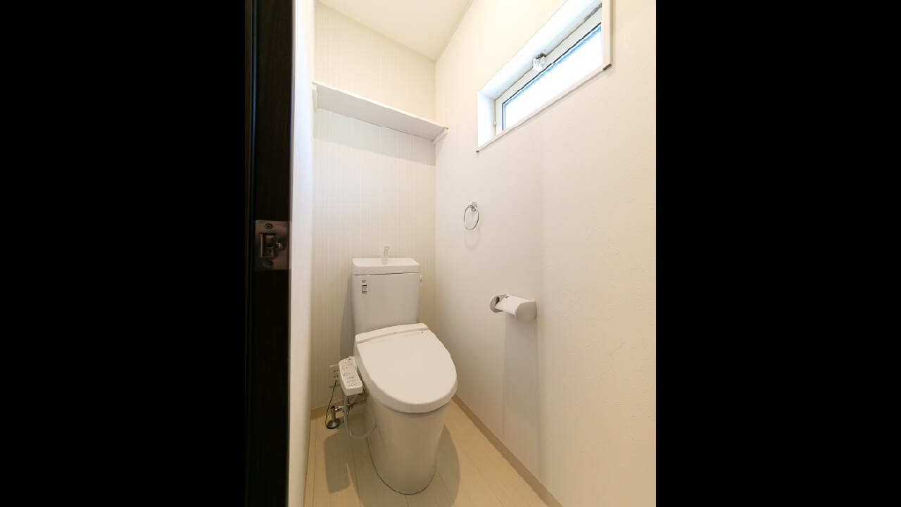 アパート内観、トイレの写真